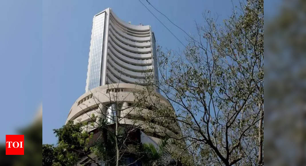 Indian shares open higher amid earnings rush