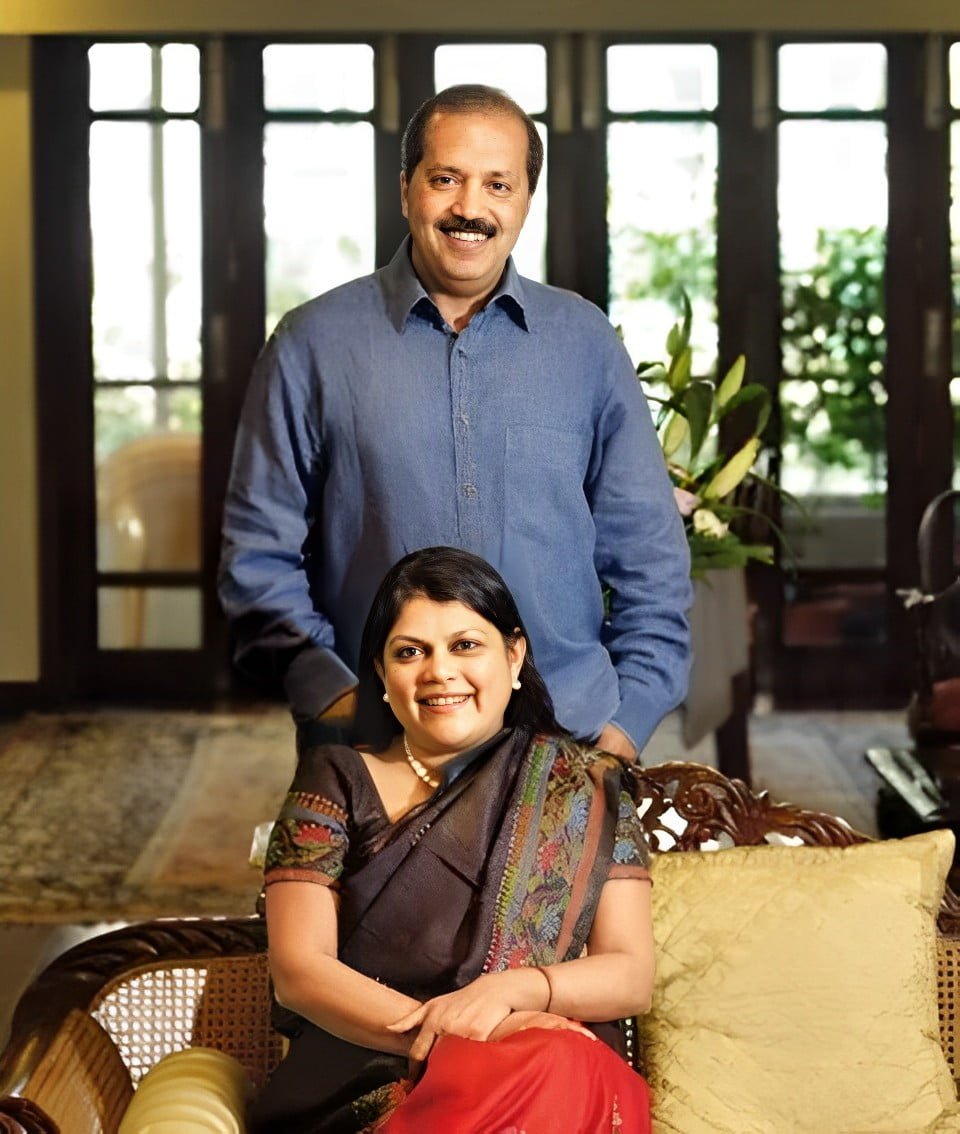 Falguni-Nayar-with-her-husband